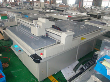Automatic Paper Die Cutting Machine , Flatbed Digital Cutter Connectible CAD Software